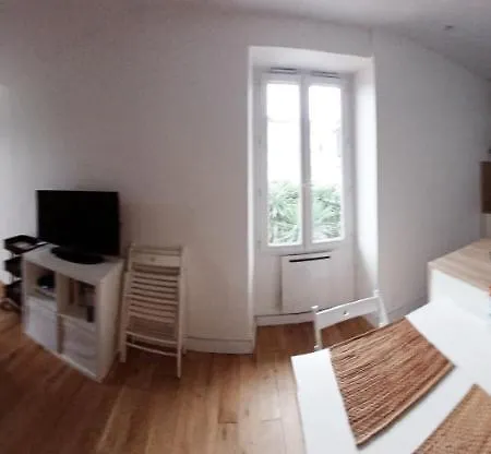 Le Cocon D'aguilera A 200m Du Stade Et 2km De La Appartement