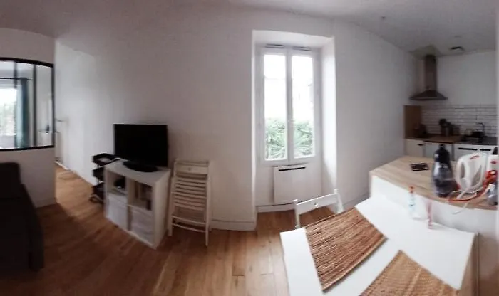 Le Cocon D'aguilera A 200m Du Stade Et 2km De La Apartman